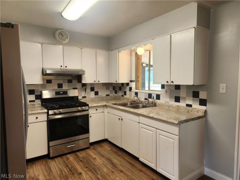 1168 Everbright Drive Uniontown OH 44685