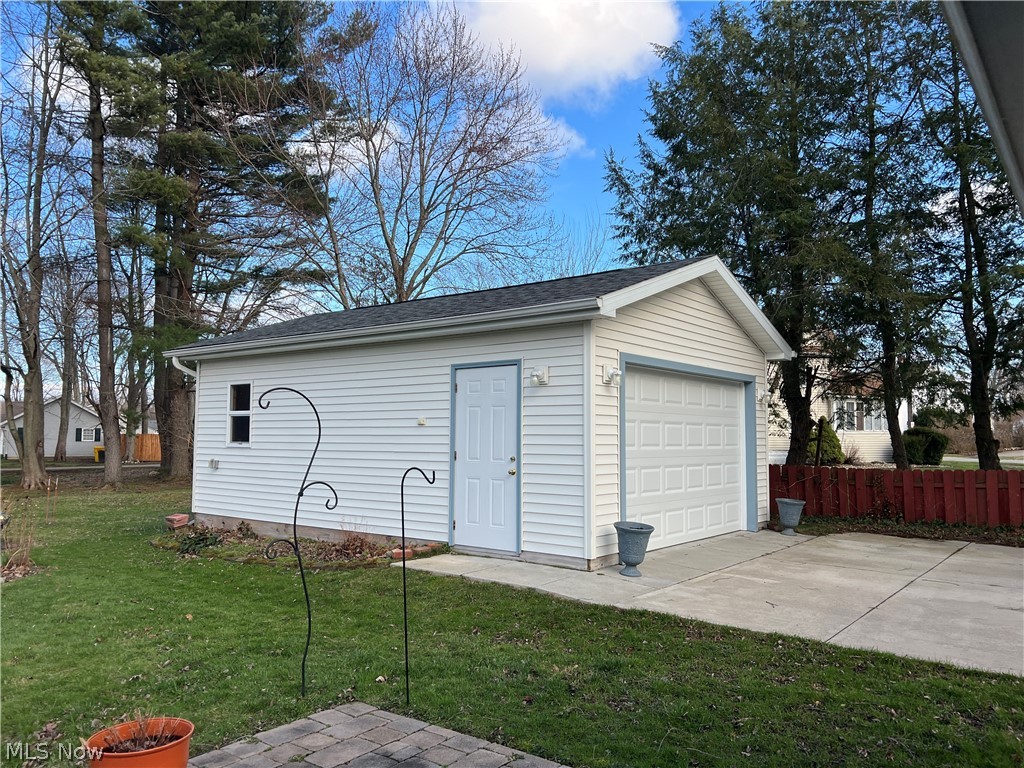366 Old Main Road Conneaut OH 44030