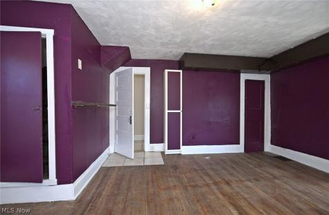 519 Wellington Avenue Akron OH 44305