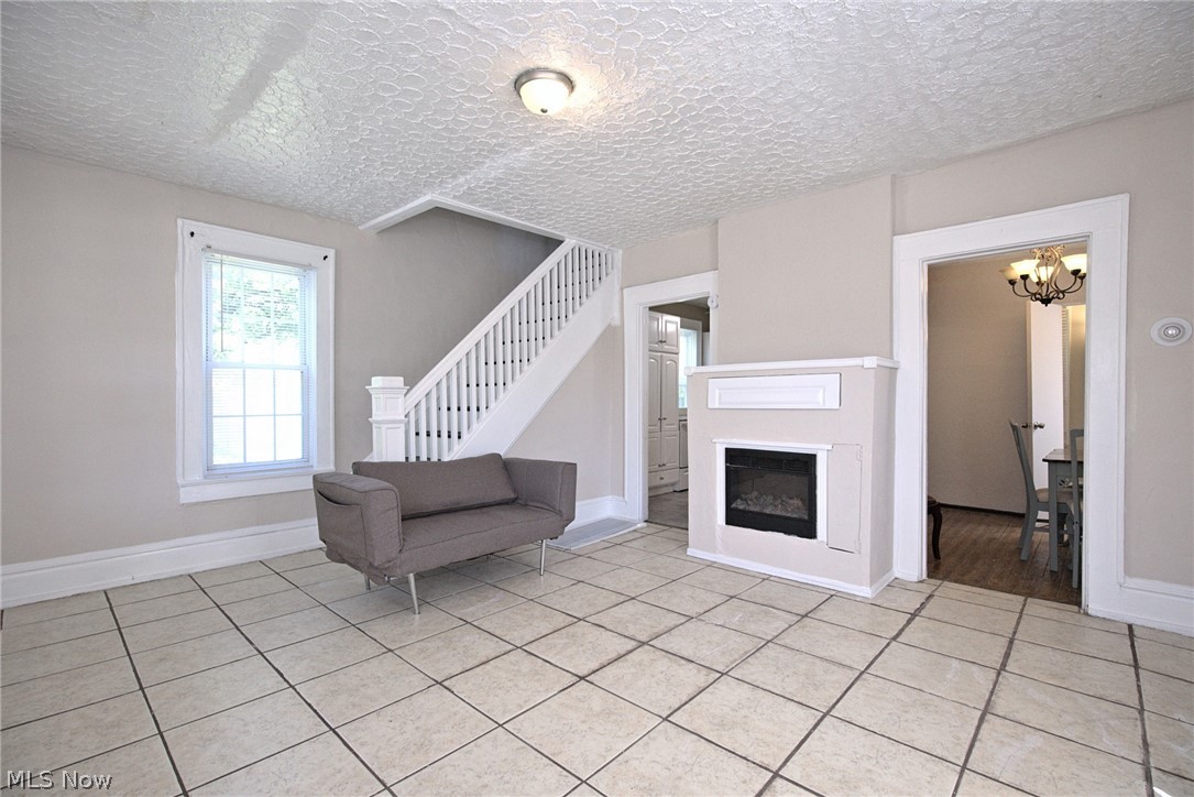 519 Wellington Avenue Akron OH 44305