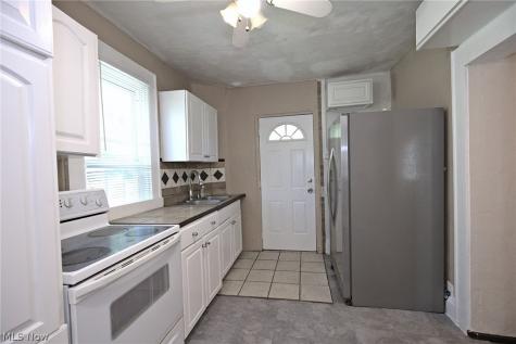 519 Wellington Avenue Akron OH 44305