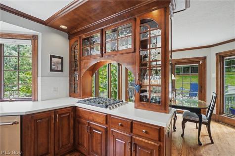 2835 Valley Road Cuyahoga Falls OH 44223
