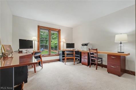 2835 Valley Road Cuyahoga Falls OH 44223