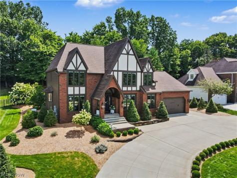 2835 Valley Road Cuyahoga Falls OH 44223