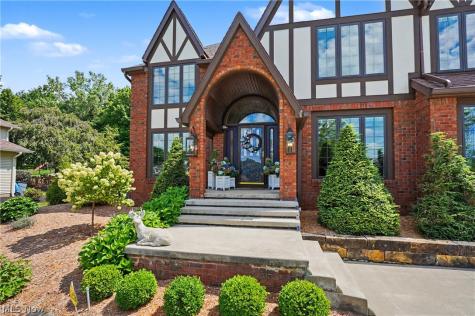 2835 Valley Road Cuyahoga Falls OH 44223