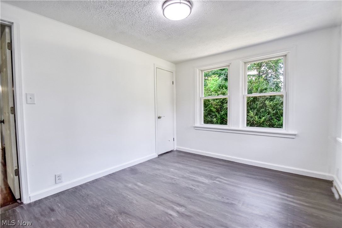 406 E 266th Street Euclid OH 44132