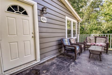 406 E 266th Street Euclid OH 44132