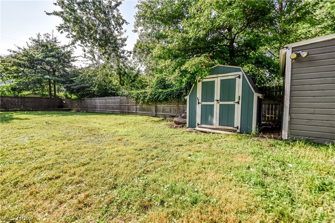 406 E 266th Street Euclid OH 44132