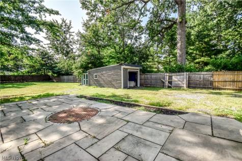 406 E 266th Street Euclid OH 44132