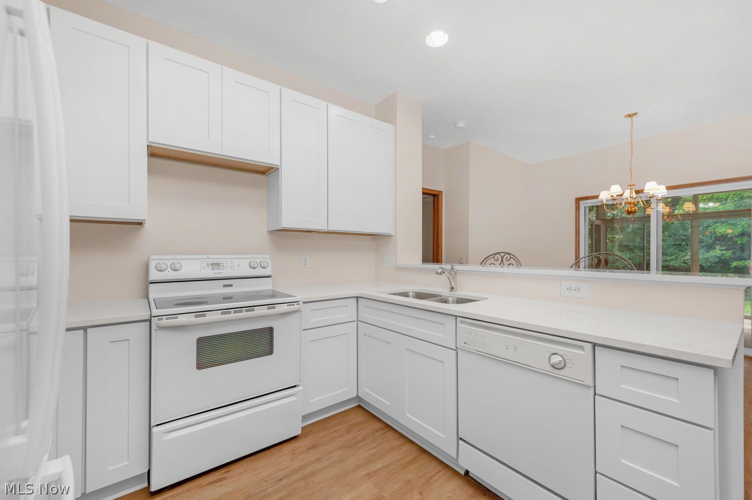 2442 Halifax Court Avon OH 44011