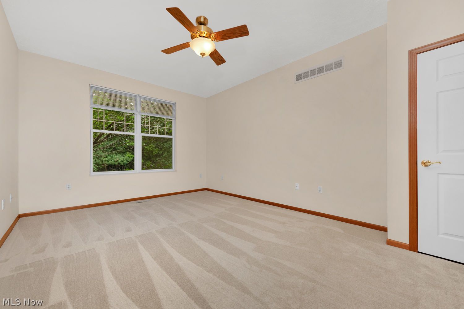 2442 Halifax Court Avon OH 44011