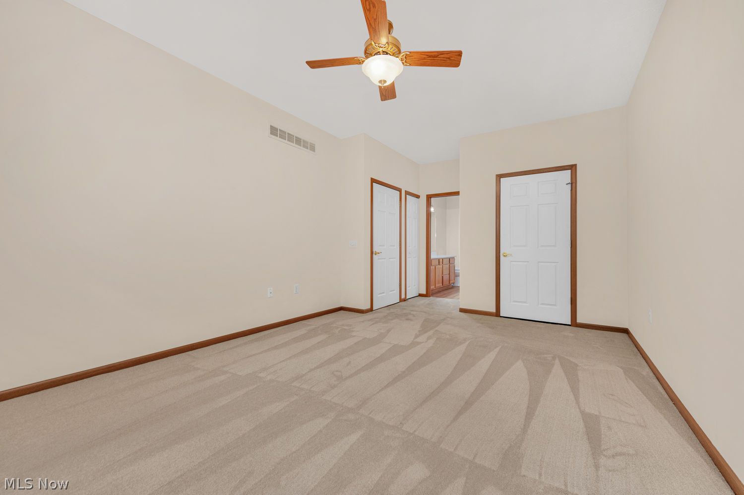 2442 Halifax Court Avon OH 44011