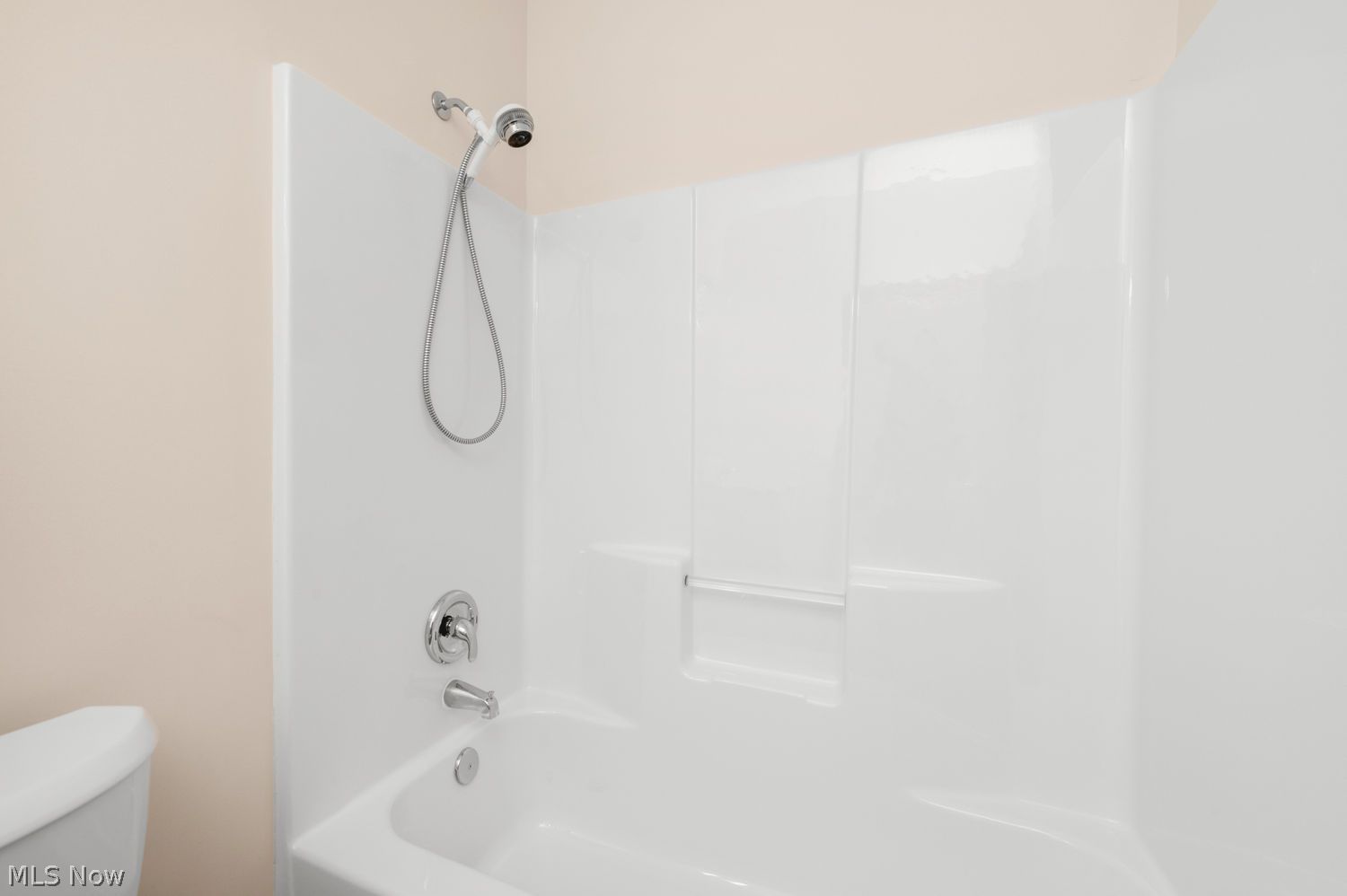 2442 Halifax Court Avon OH 44011
