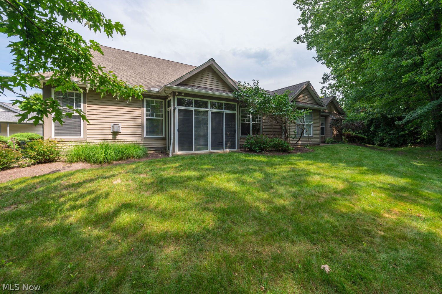 2442 Halifax Court Avon OH 44011