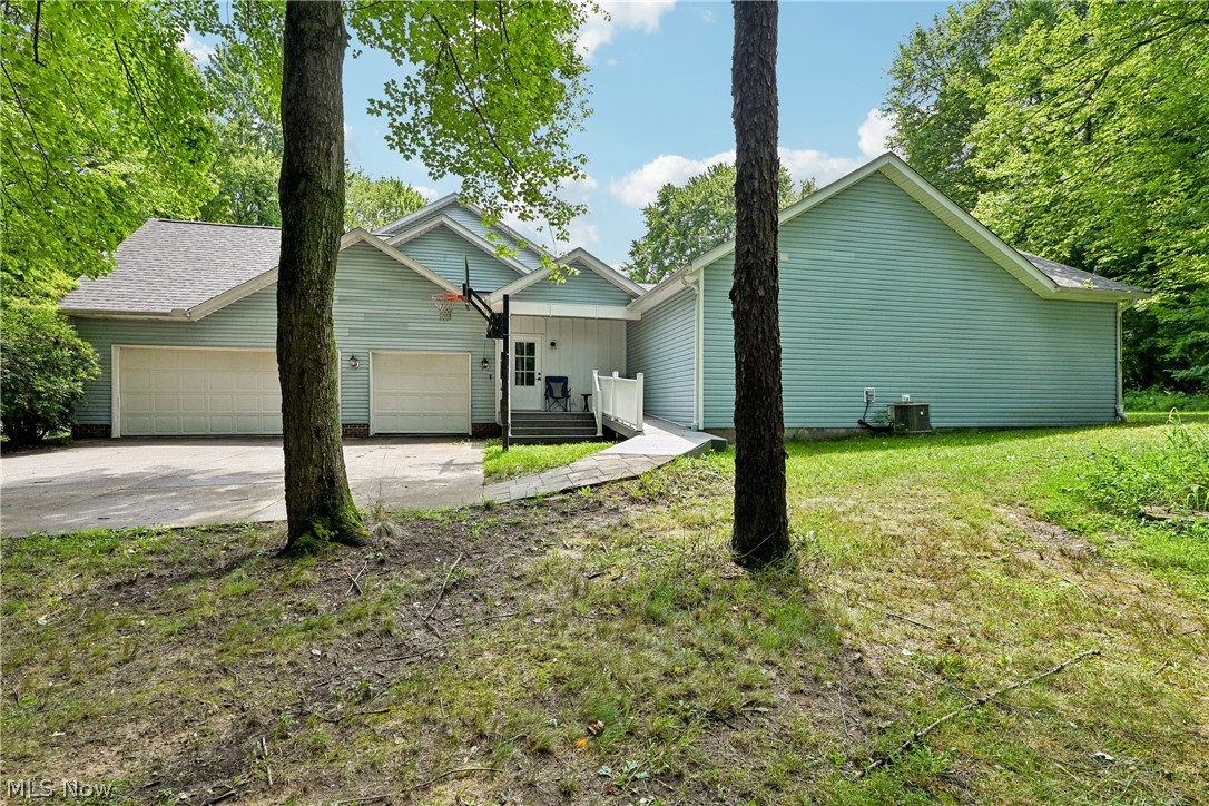 2660 S Medina Line Road Wadsworth OH 44281
