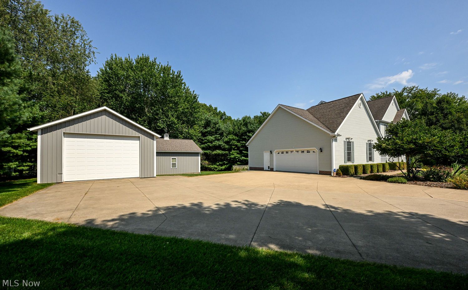 435 Brenelle Lane Medina OH 44256