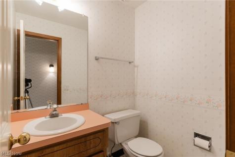 3412 Saint Andrews Drive Parma OH 44134