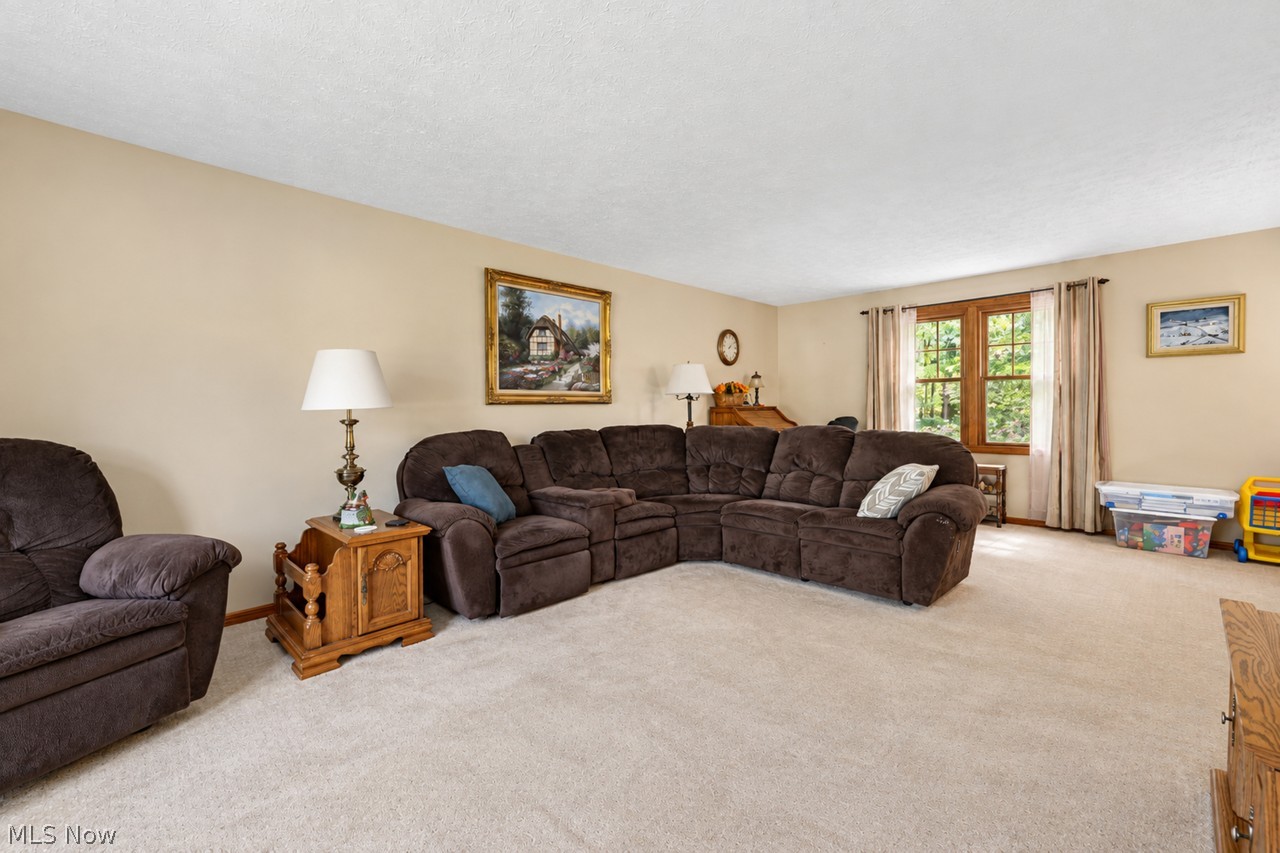 4746 Wildflower Drive North Canton OH 44720