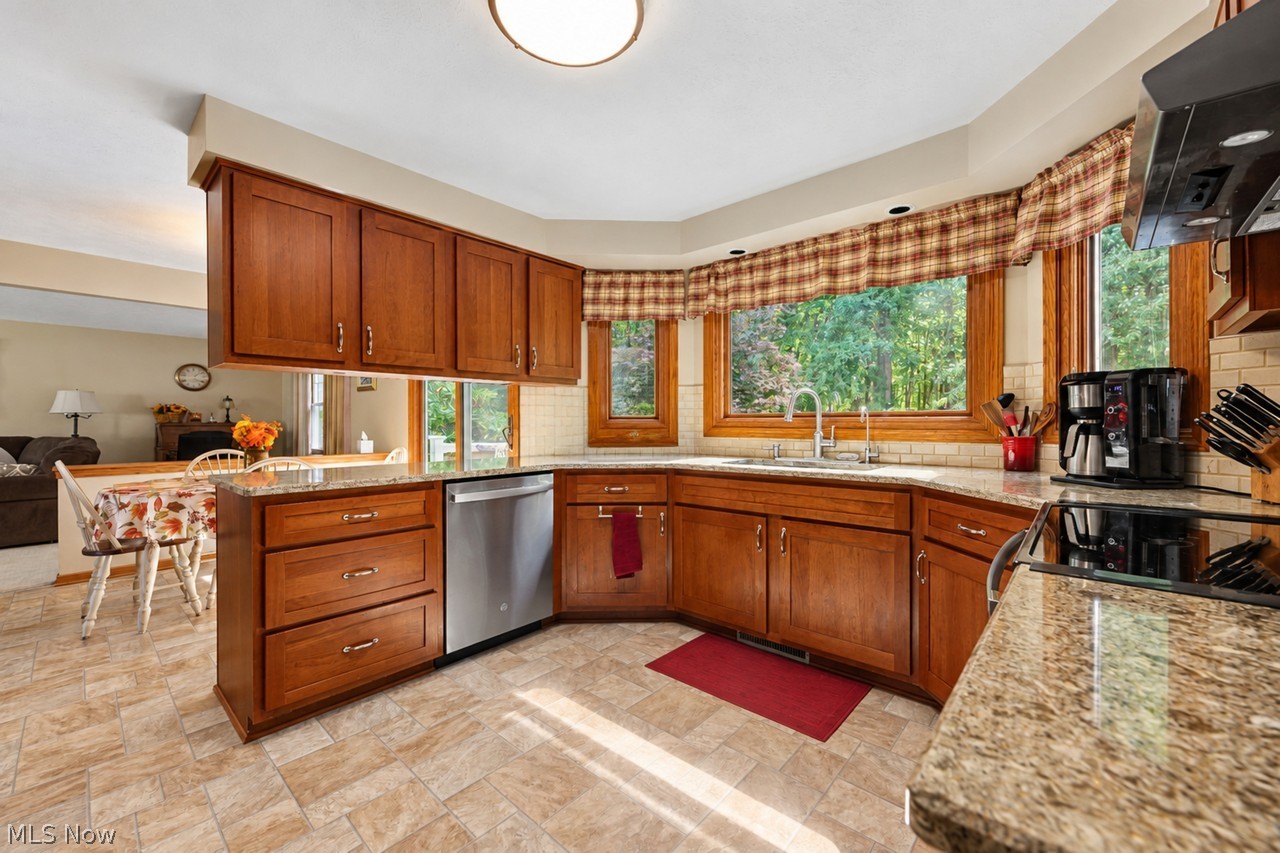 4746 Wildflower Drive North Canton OH 44720