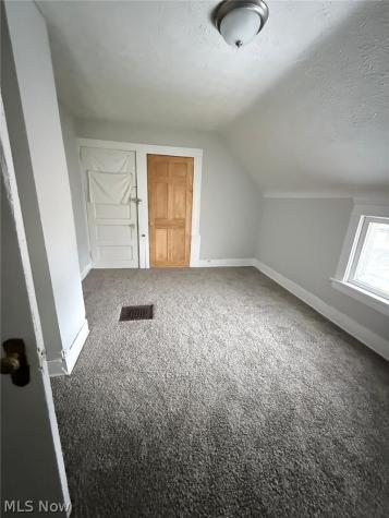 1011 E 72nd Place Cleveland OH 44103