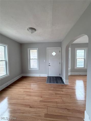 1011 E 72nd Place Cleveland OH 44103