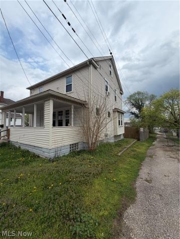 1015 Romig Avenue Barberton OH 44203