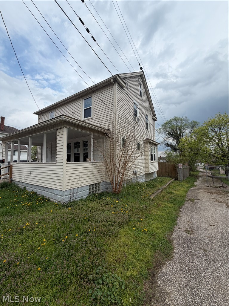 1015 Romig Avenue Barberton OH 44203