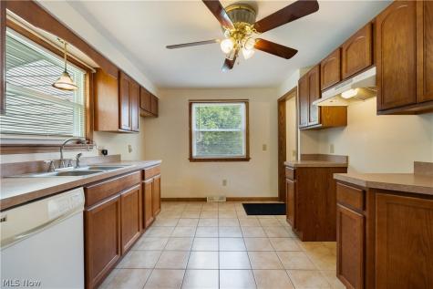 251 Bonnieview Avenue Alliance OH 44601
