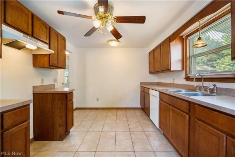 251 Bonnieview Avenue Alliance OH 44601