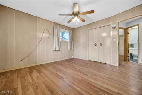 100 E Decker Drive Seven Hills OH 44131