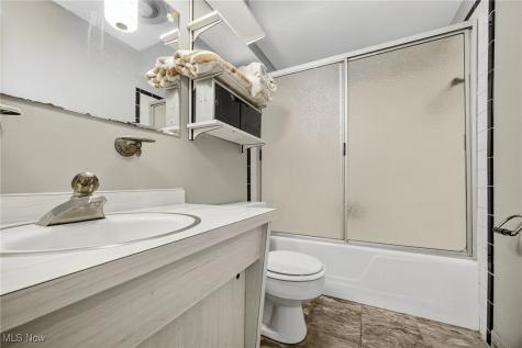 100 E Decker Drive Seven Hills OH 44131