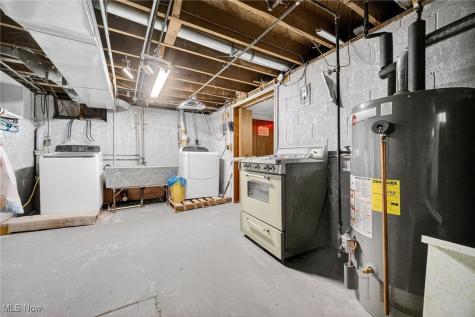 100 E Decker Drive Seven Hills OH 44131