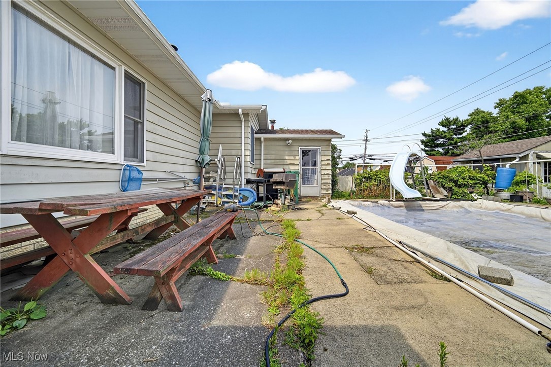 100 E Decker Drive Seven Hills OH 44131