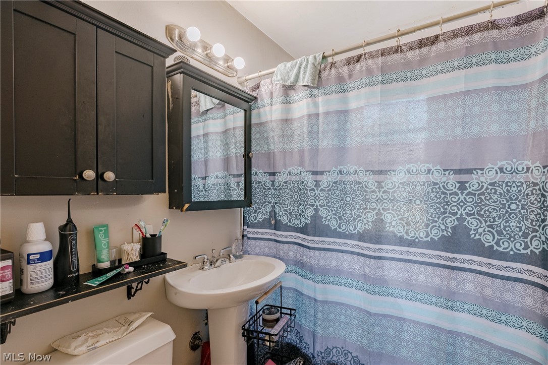 774 Mckinley Avenue Bedford OH 44146
