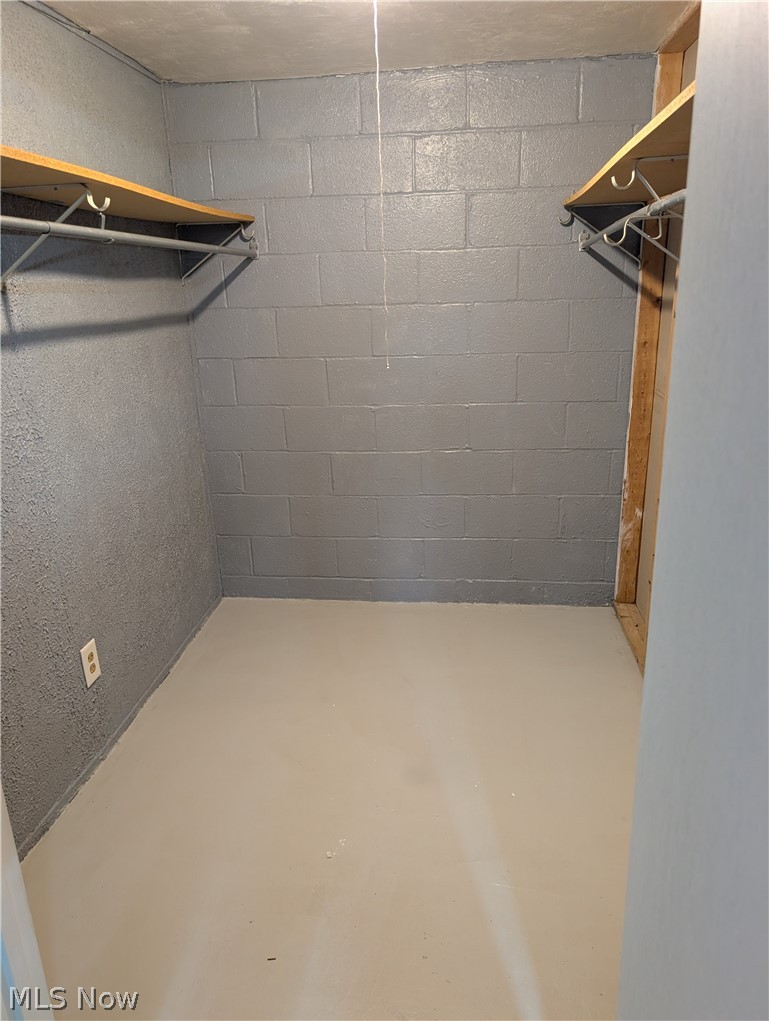 116 S Surry Road East Liverpool OH 43920