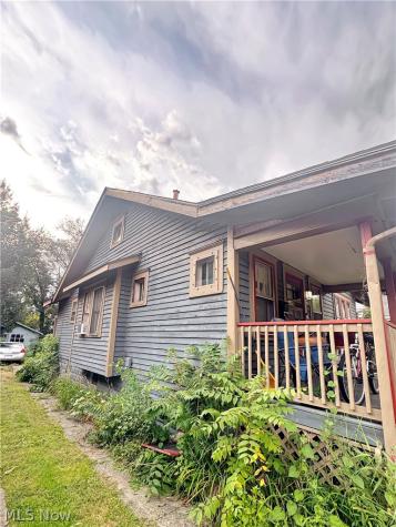 688 Merton Avenue Akron OH 44306