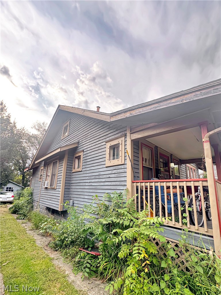 688 Merton Avenue Akron OH 44306