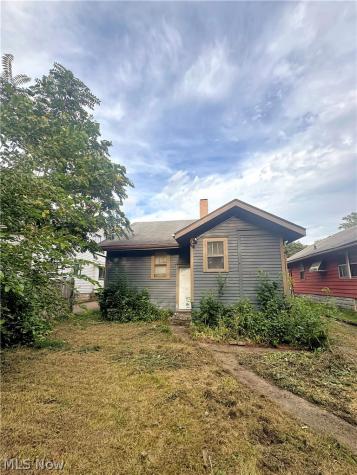 688 Merton Avenue Akron OH 44306