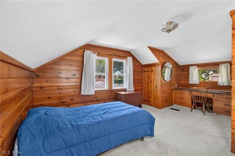 5630 N Island Drive NW Canton OH 44718