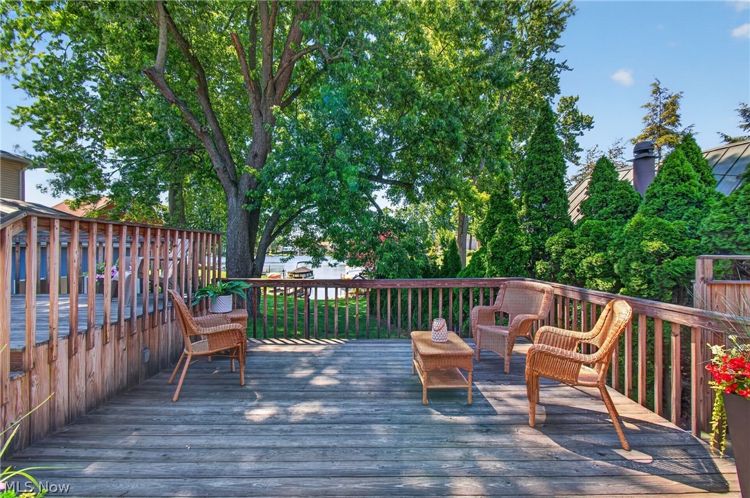 5630 N Island Drive NW Canton OH 44718
