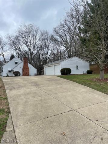 3025 Killian Road Uniontown OH 44685