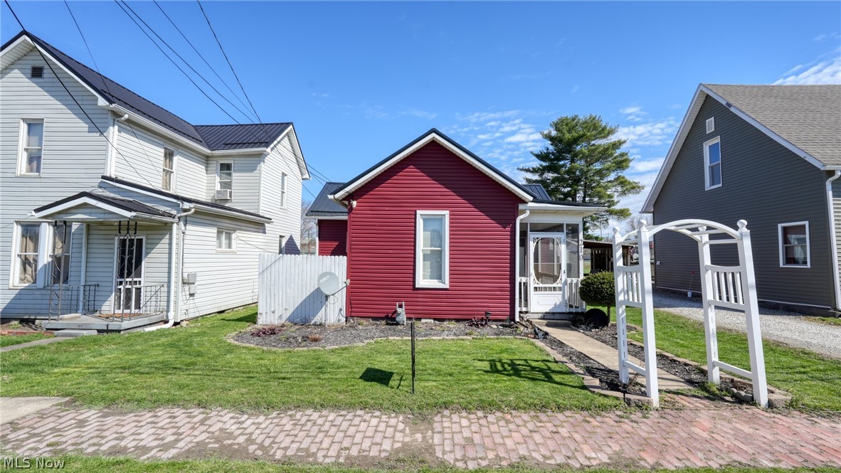 210 S 4th Street Byesville OH 43723