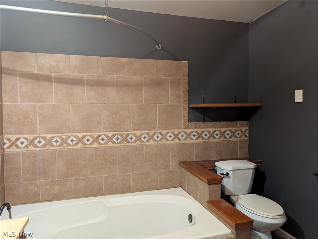 20 S High Street Glouster OH 45732