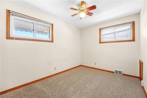 6150 Wareham Drive Parma OH 44129