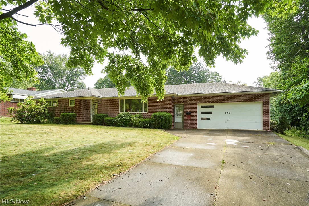 257 Fairview Avenue Doylestown OH 44230