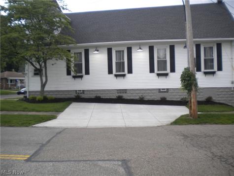 139 W State Street Barberton OH 44203