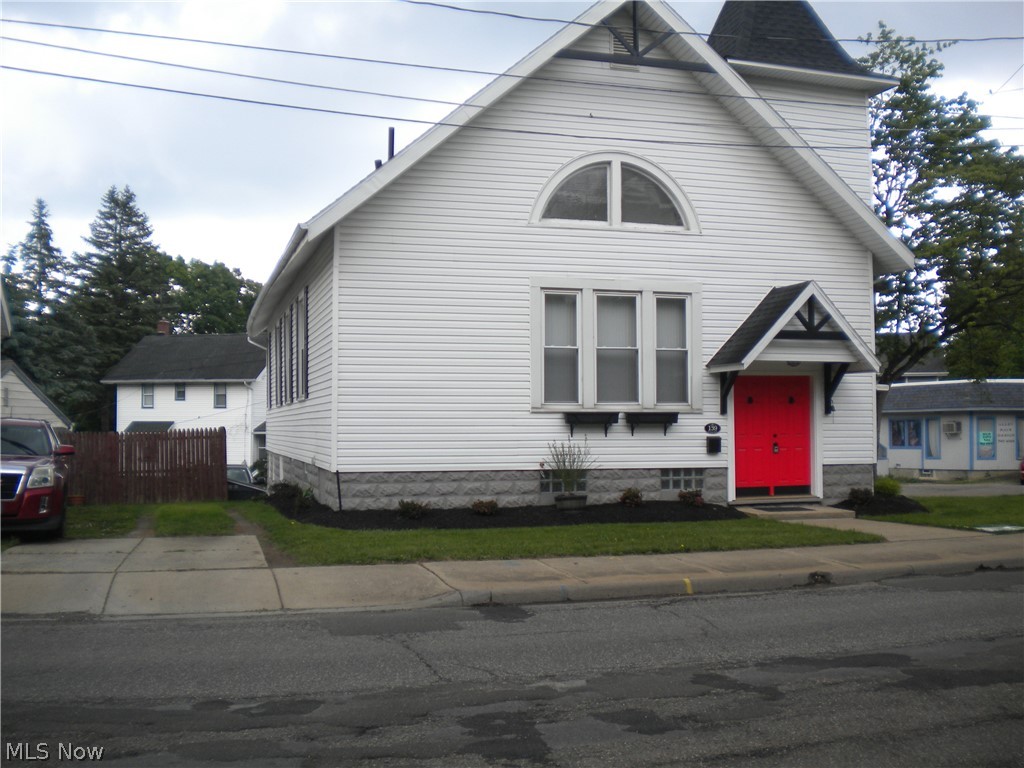 139 W State Street Barberton OH 44203