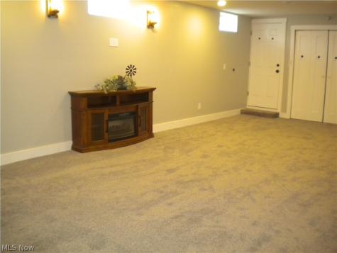 139 W State Street Barberton OH 44203