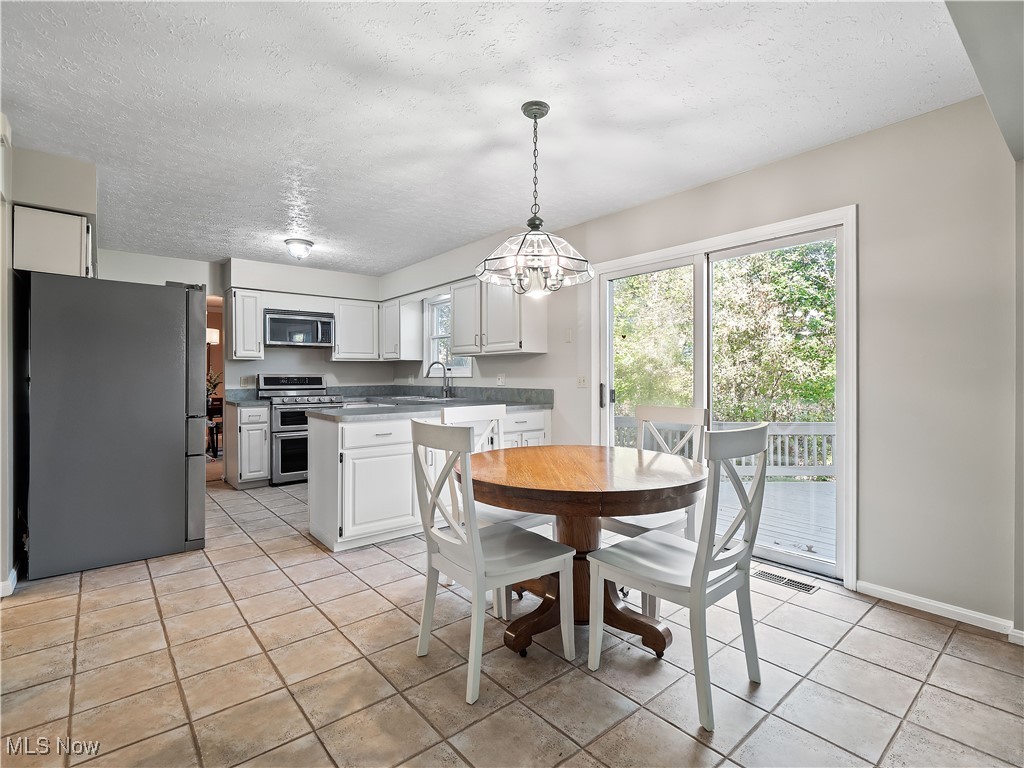 34790 Timberview Drive Avon OH 44011