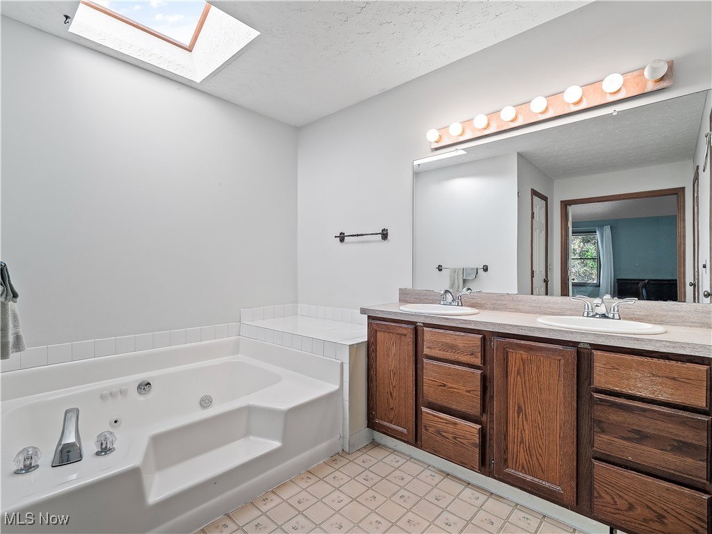 34790 Timberview Drive Avon OH 44011